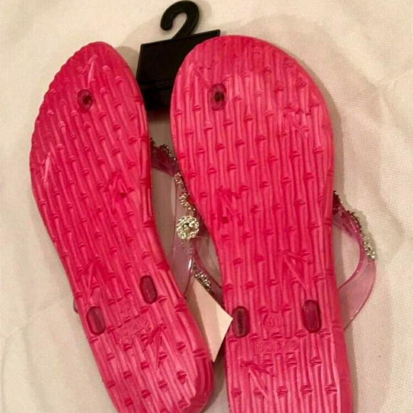 Sandals - Picture 3 of 4